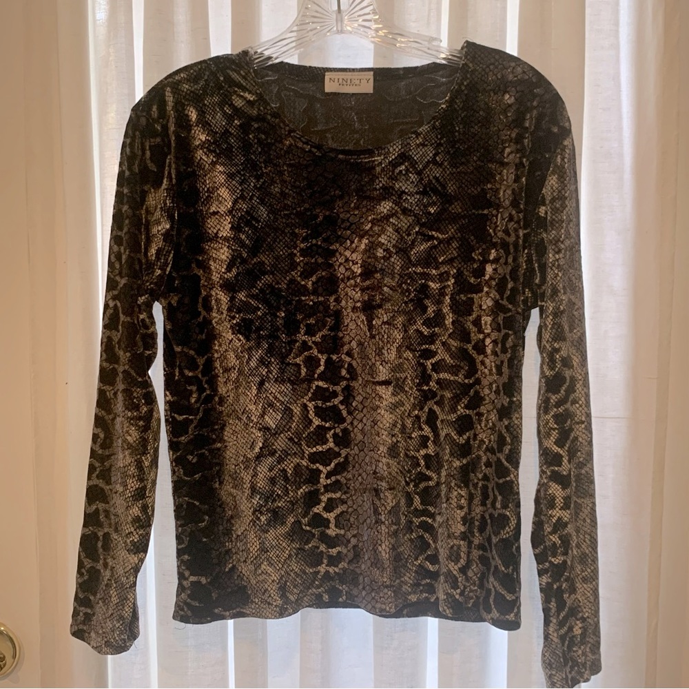 Stretch velvety snakeskin top (Petite Med) never worn